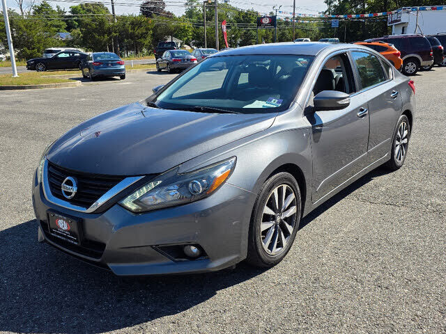 2017 NISSAN Altima