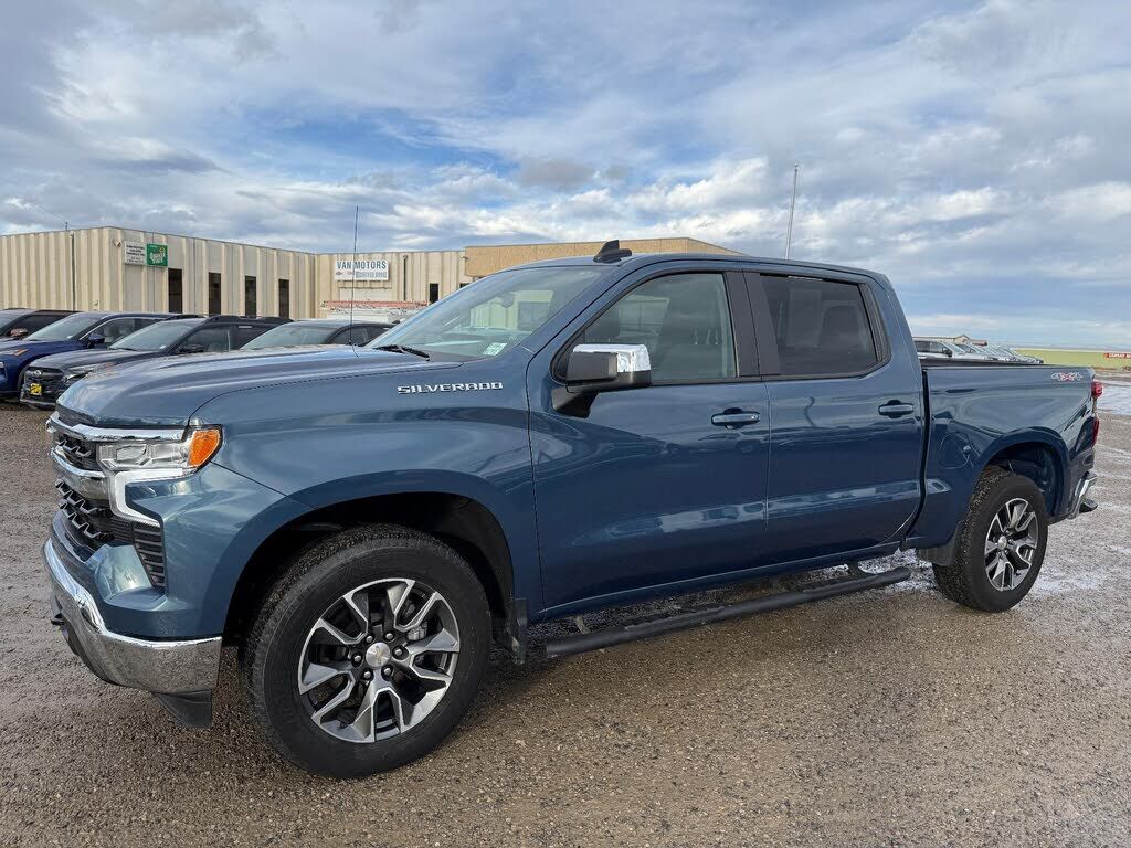 2024 CHEVROLET Silverado