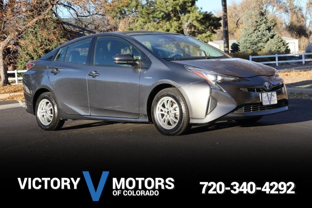 2017 TOYOTA PRIUS