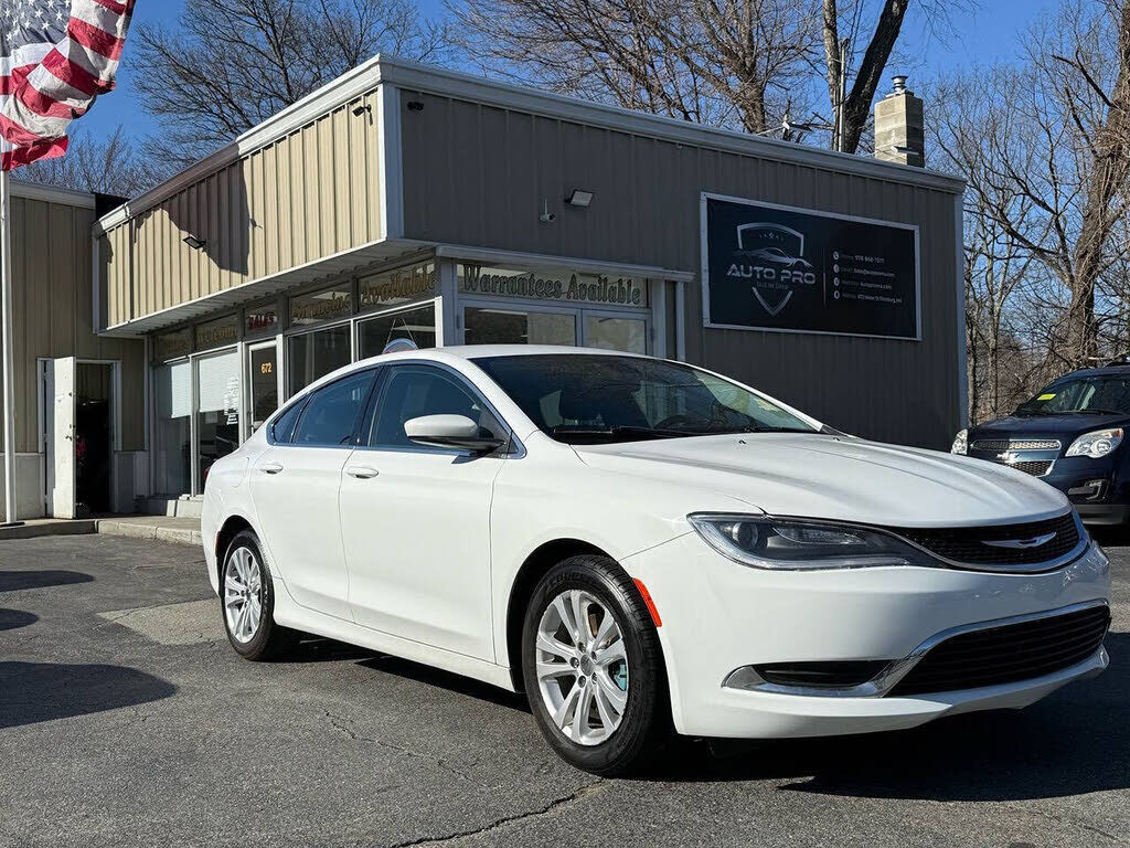 2016 CHRYSLER 200