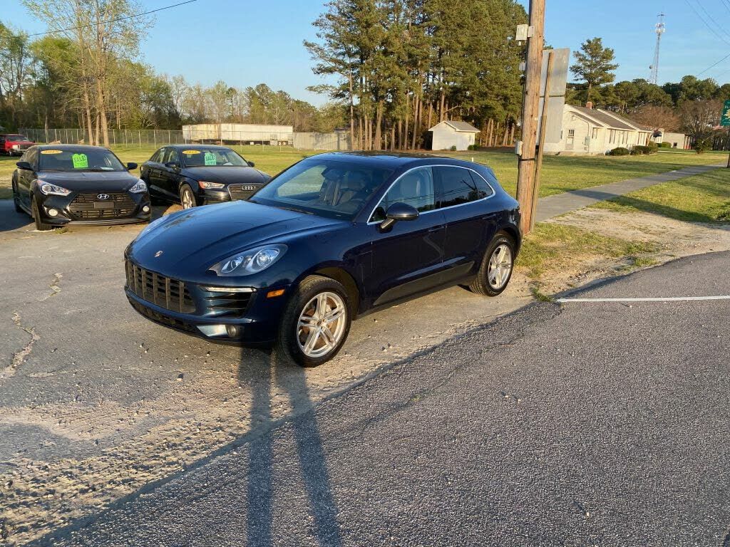 2015 PORSCHE Macan