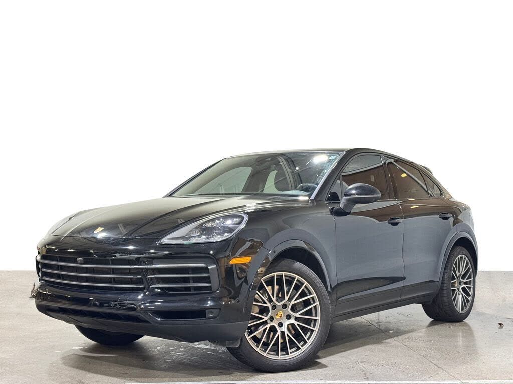 2022 PORSCHE Cayenne