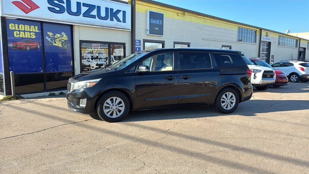 2016 KIA Sedona
