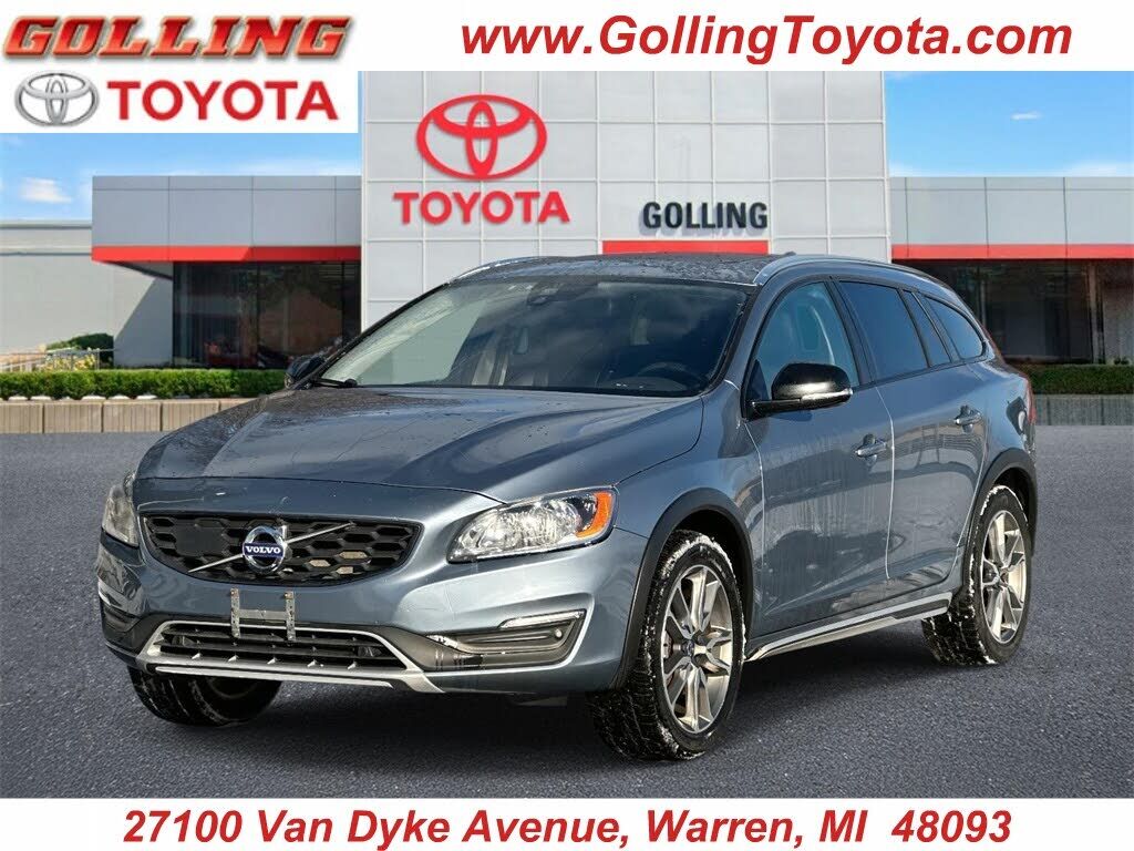 2017 VOLVO V60CC