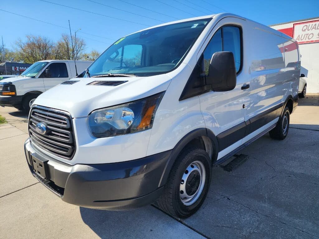 2017 FORD Transit