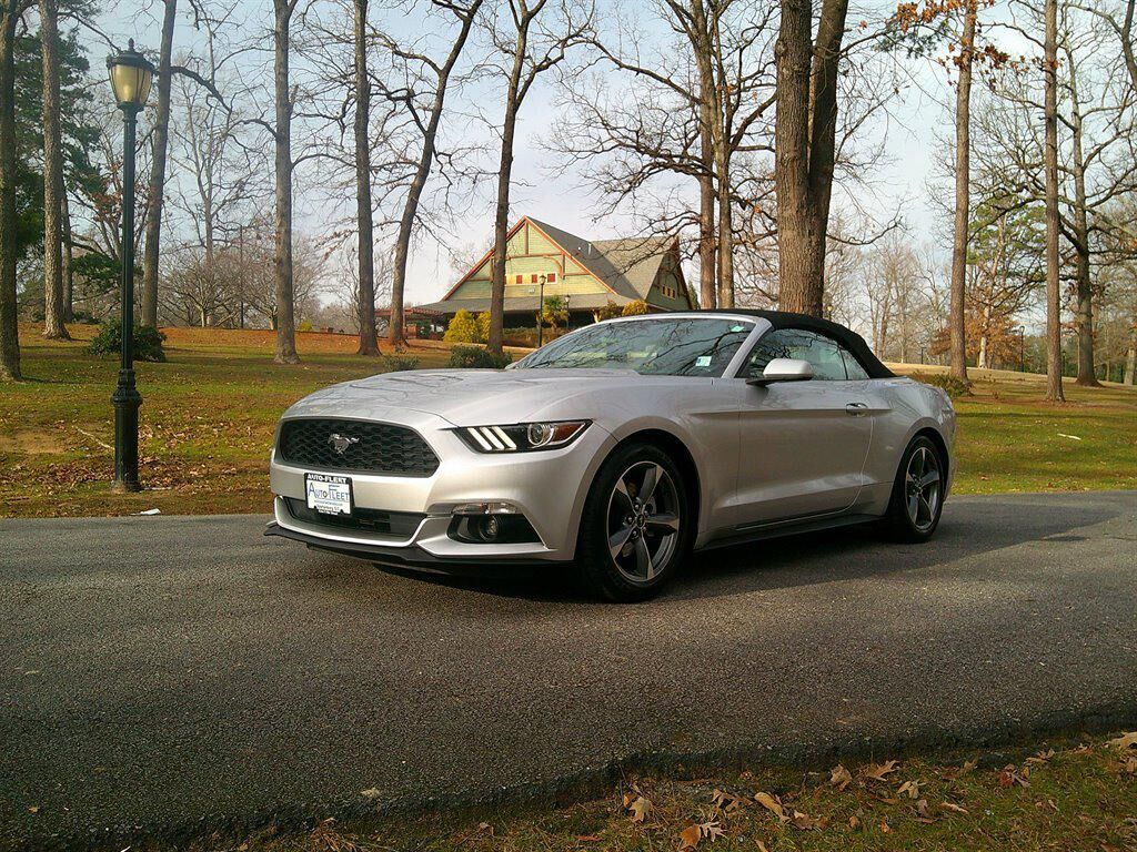 2015 FORD Mustang