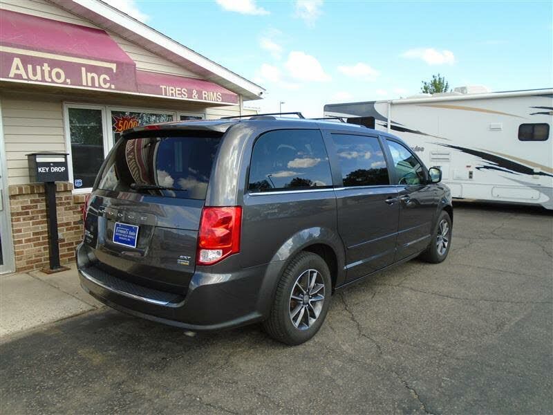 2017 DODGE Grand Caravan