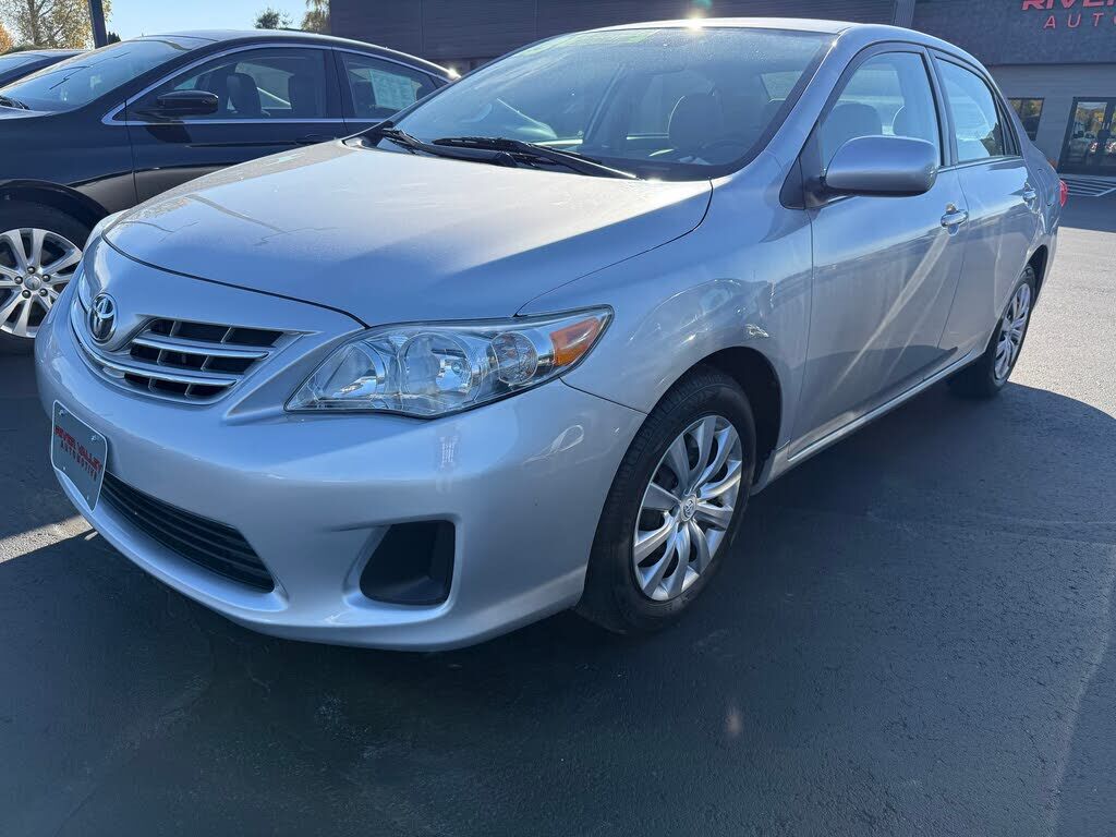 2013 TOYOTA Corolla