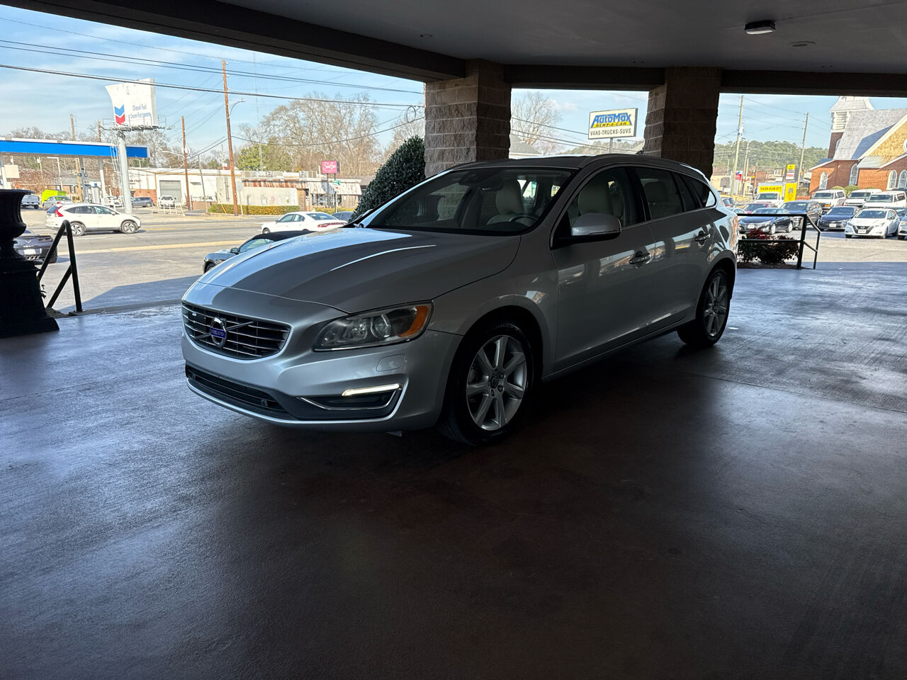 2016 VOLVO V60