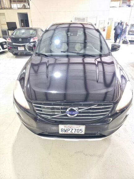 2015 VOLVO XC60