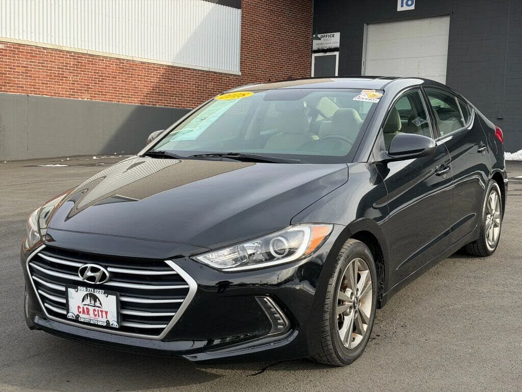 2018 HYUNDAI Elantra