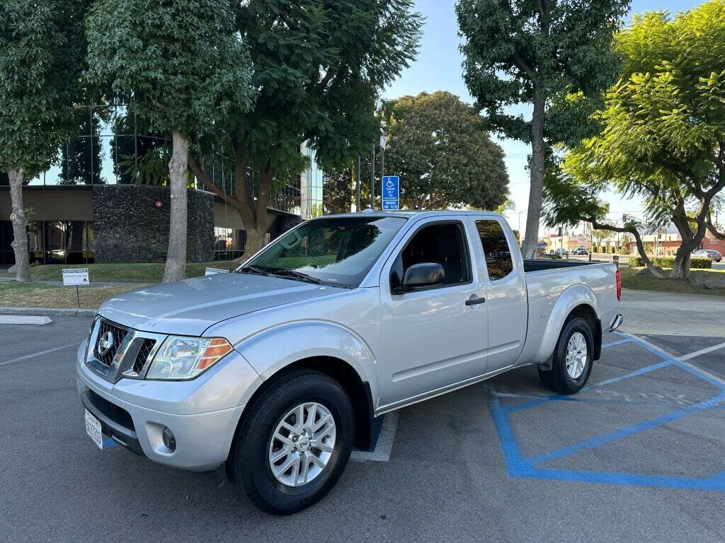 2017 NISSAN Frontier