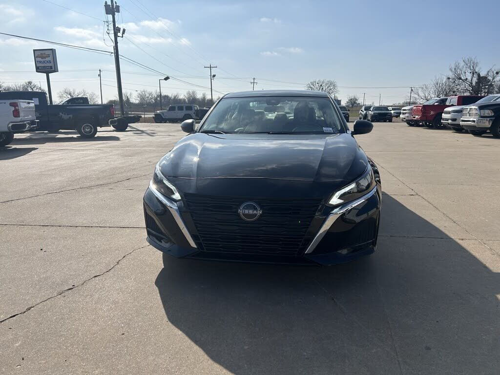 2025 NISSAN Altima