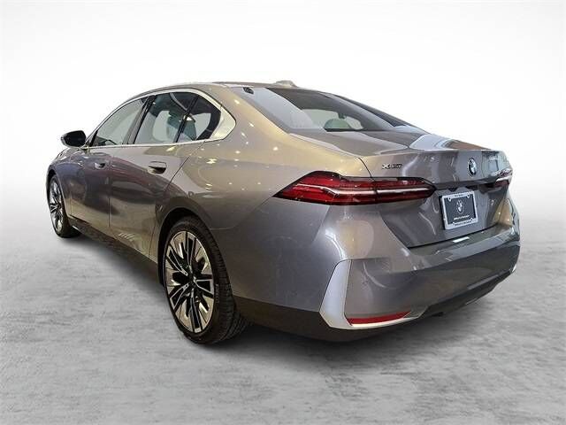 2026 BMW 530i