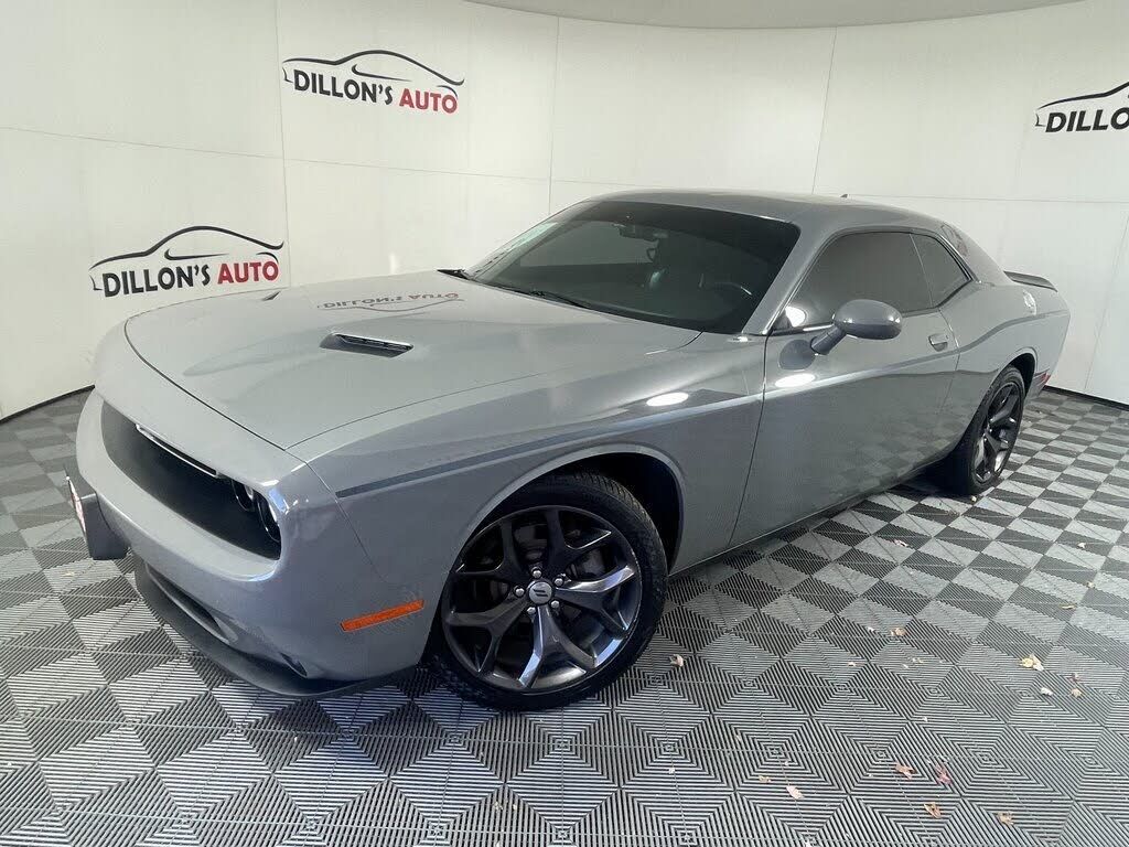 2017 DODGE Challenger