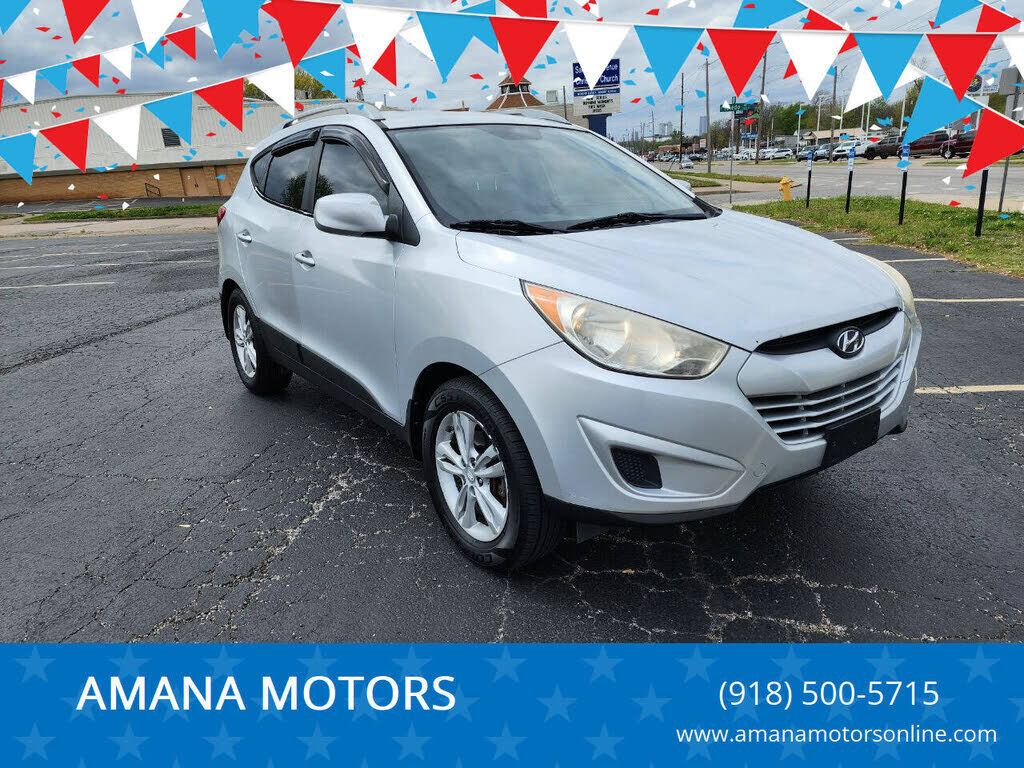 2010 HYUNDAI Tucson