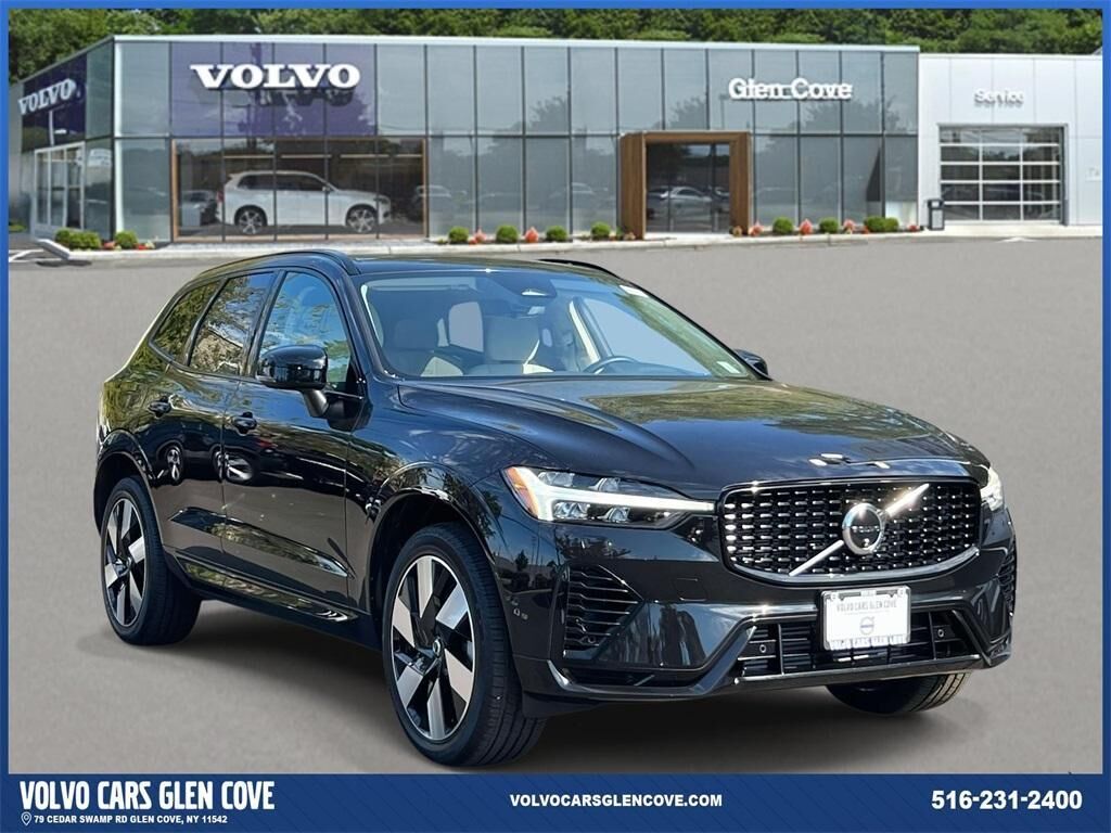 2025 VOLVO XC60