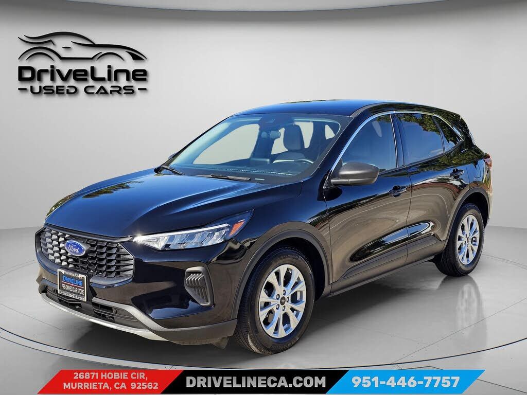 2024 FORD Escape