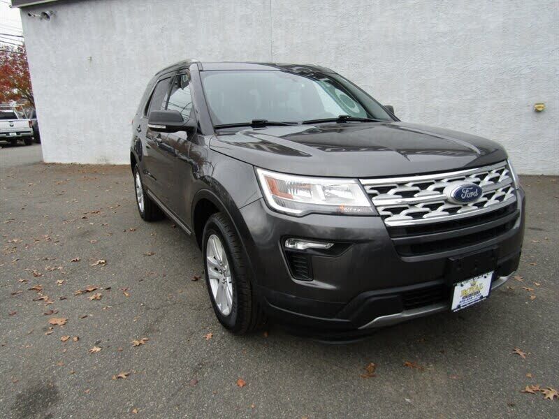 2019 FORD Explorer