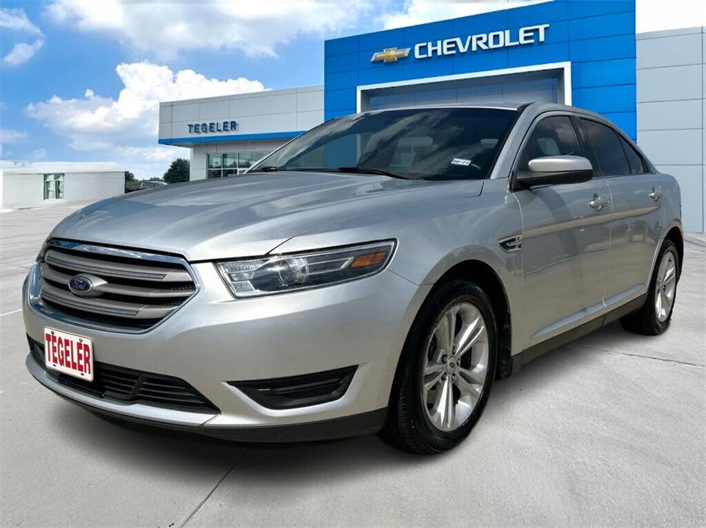 2018 FORD Taurus
