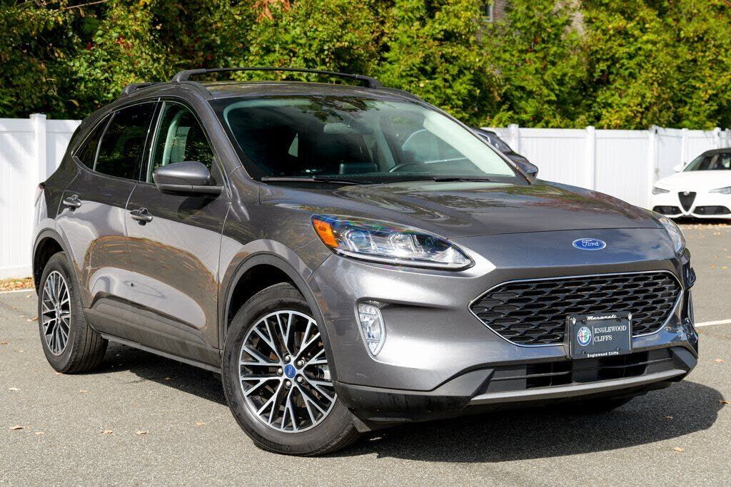 2022 FORD Escape