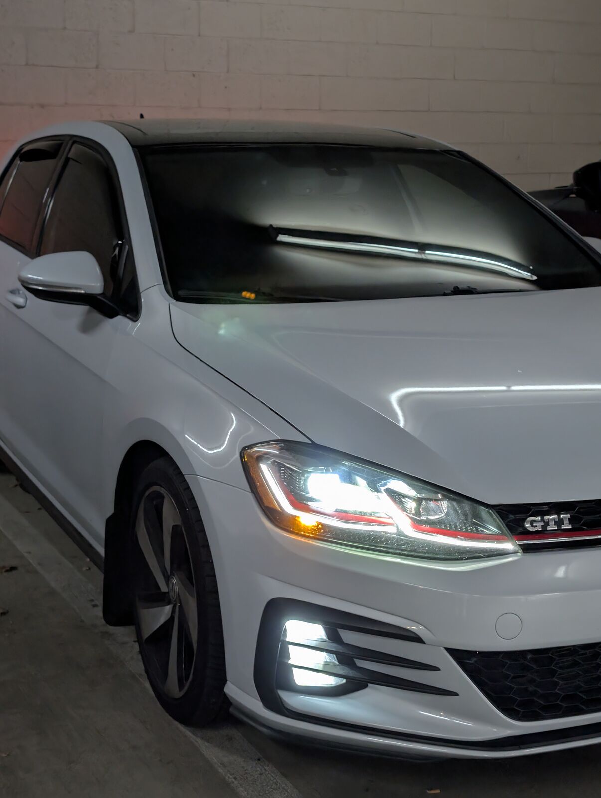 2018 VOLKSWAGEN Golf GTI