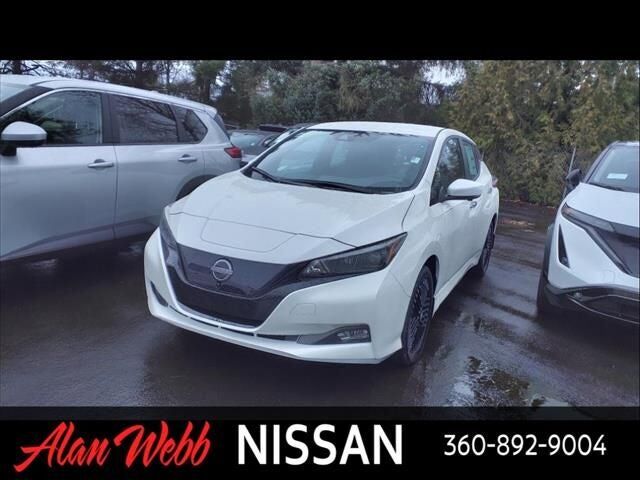 2024 NISSAN Leaf