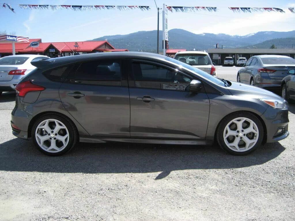 2016 FORD Focus