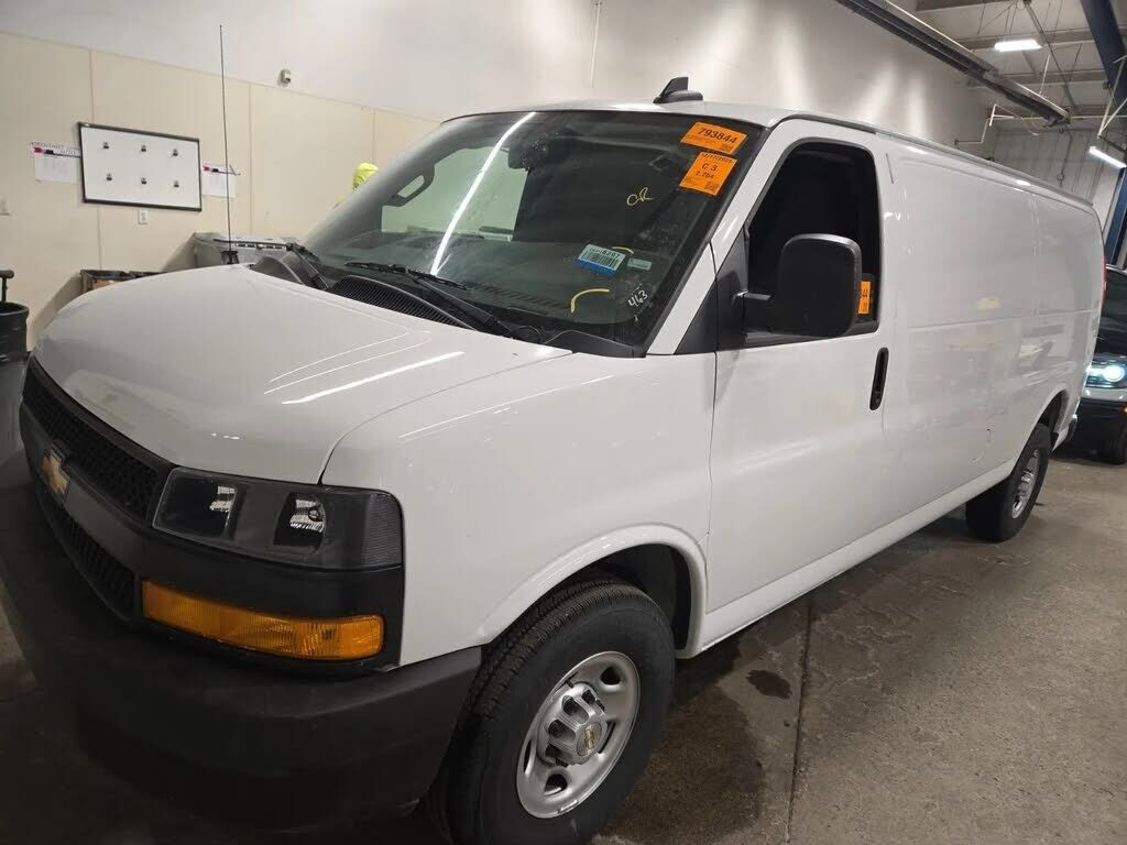2025 CHEVROLET Express