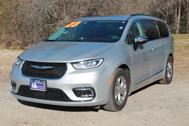 2023 CHRYSLER Pacifica