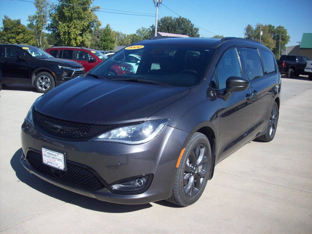 2020 CHRYSLER Pacifica