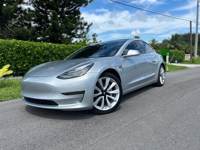 2018 TESLA Model 3