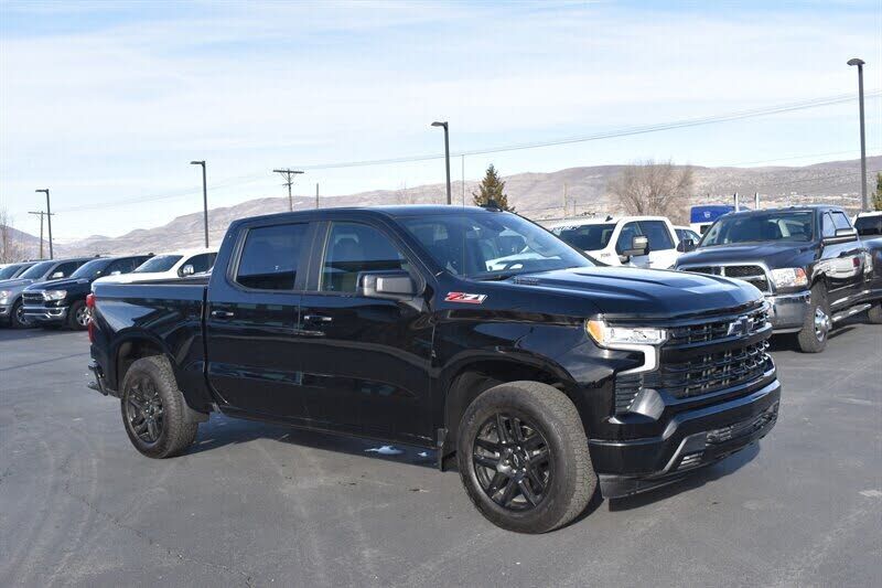 2025 CHEVROLET Silverado