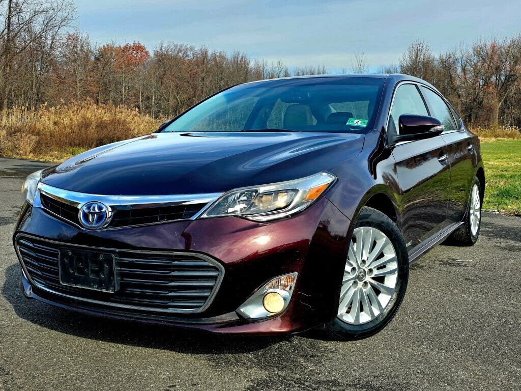 2013 TOYOTA Avalon