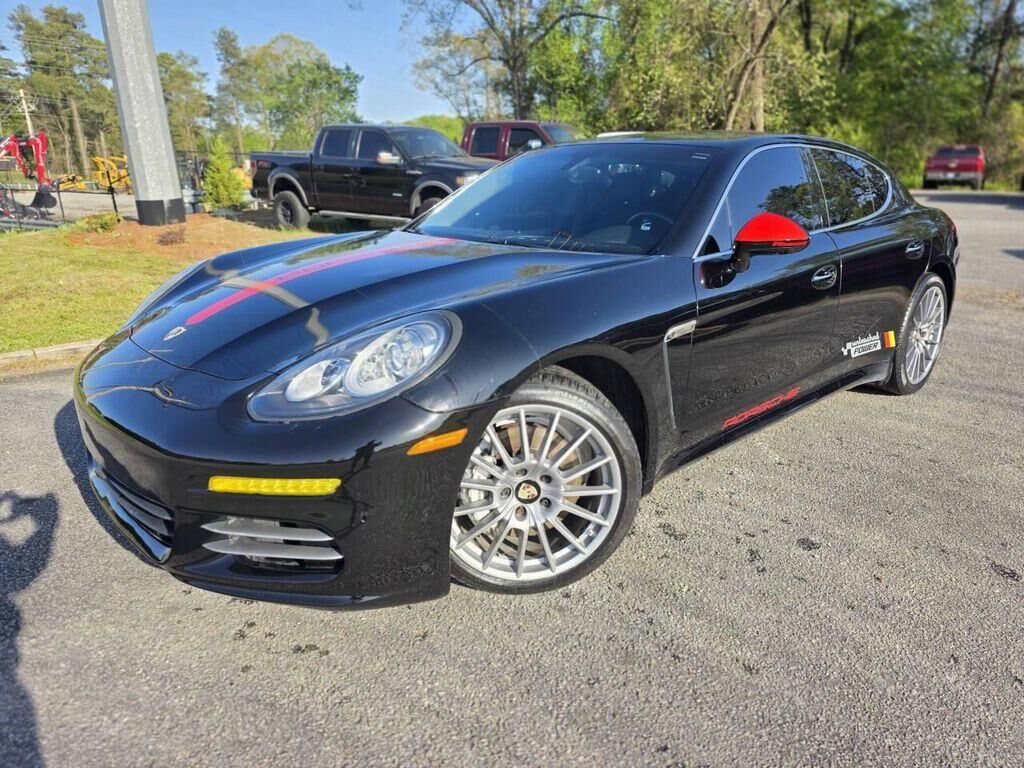 2014 PORSCHE Panamera