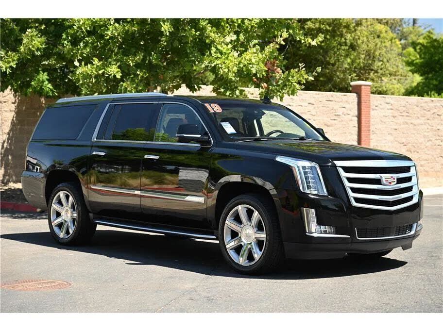 2019 CADILLAC Escalade ESV