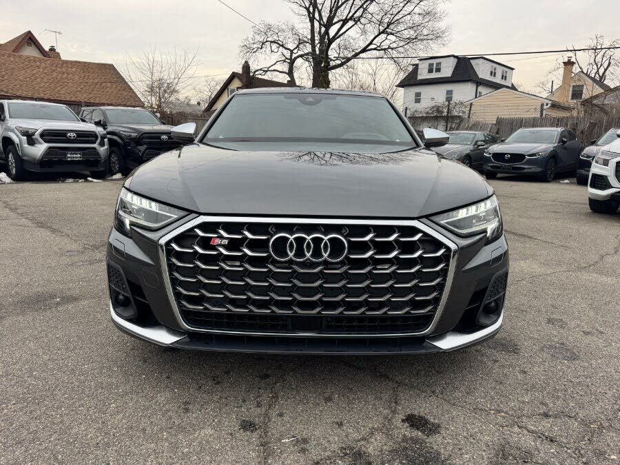 2022 Audi S8