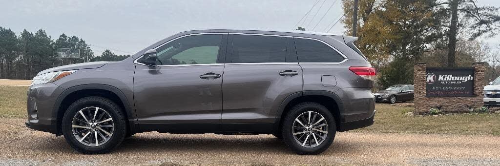 2019 TOYOTA Highlander