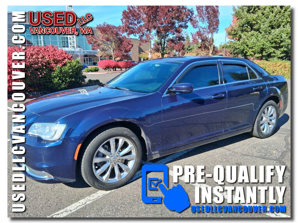 2017 CHRYSLER 300