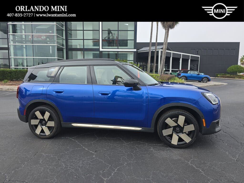 2025 MINI Countryman