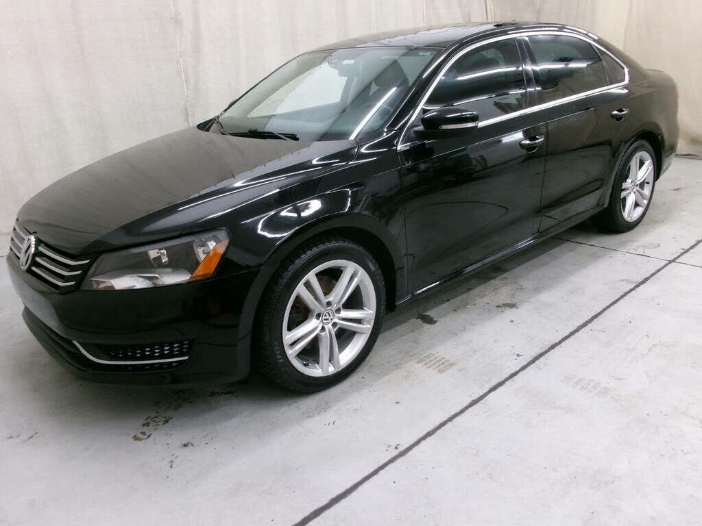 2014 VOLKSWAGEN Passat