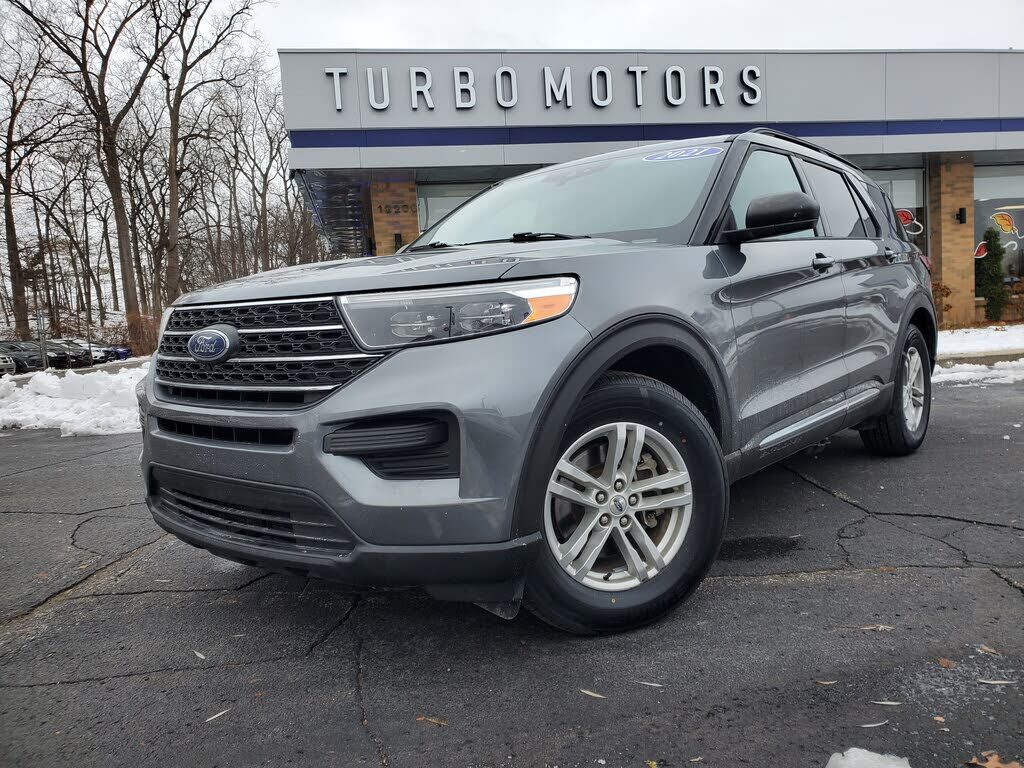 2021 FORD Explorer