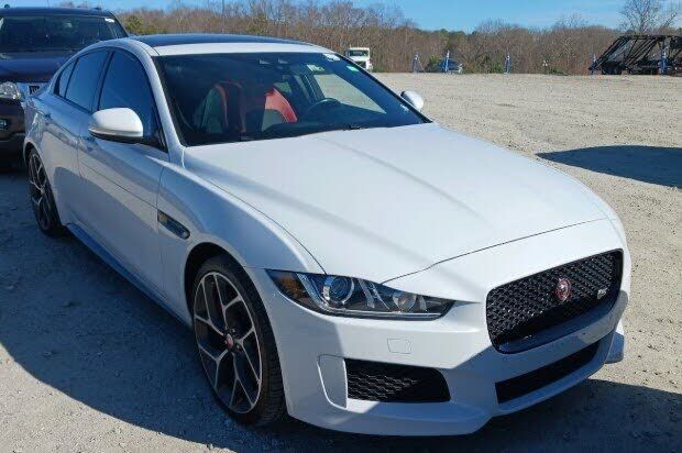 2019 JAGUAR XE