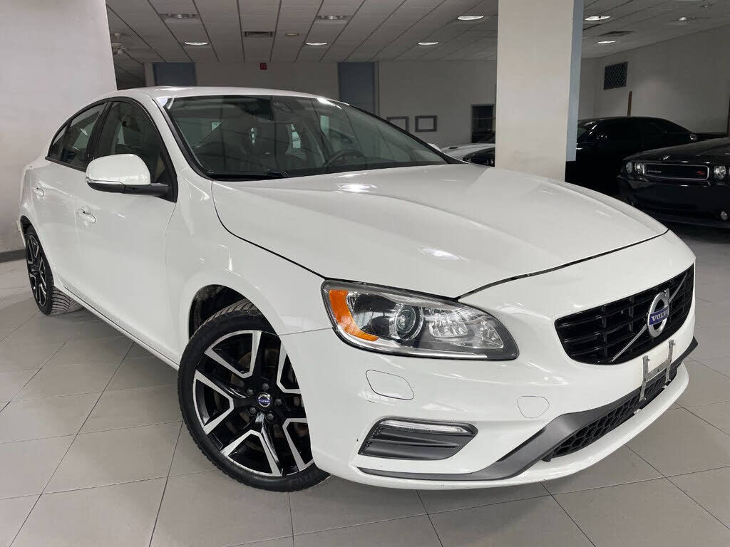 2017 VOLVO S60