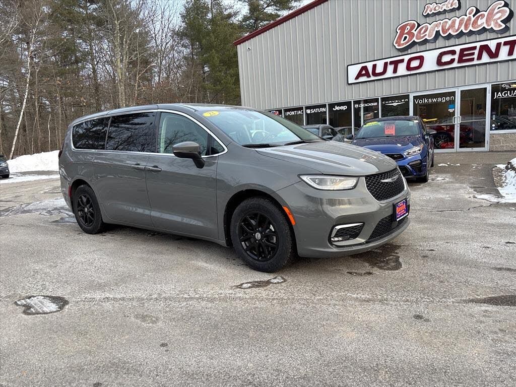 2023 CHRYSLER Pacifica