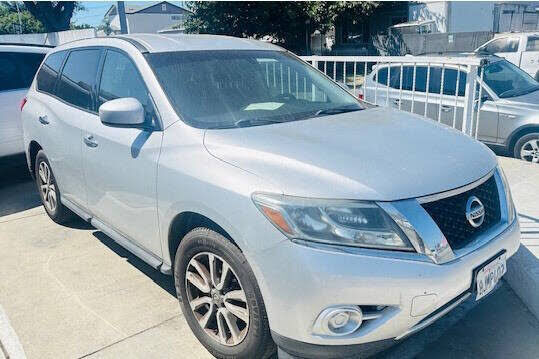 2014 NISSAN Pathfinder