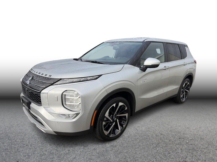 2025 MITSUBISHI Outlander