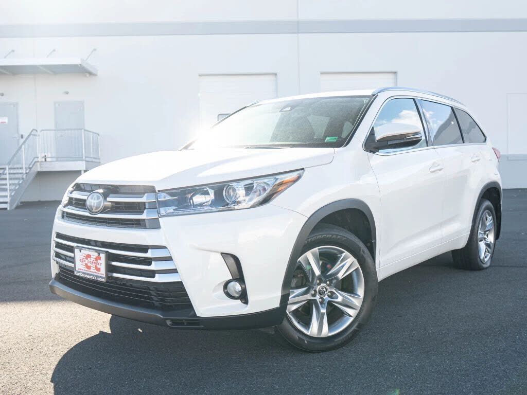 2017 TOYOTA Highlander