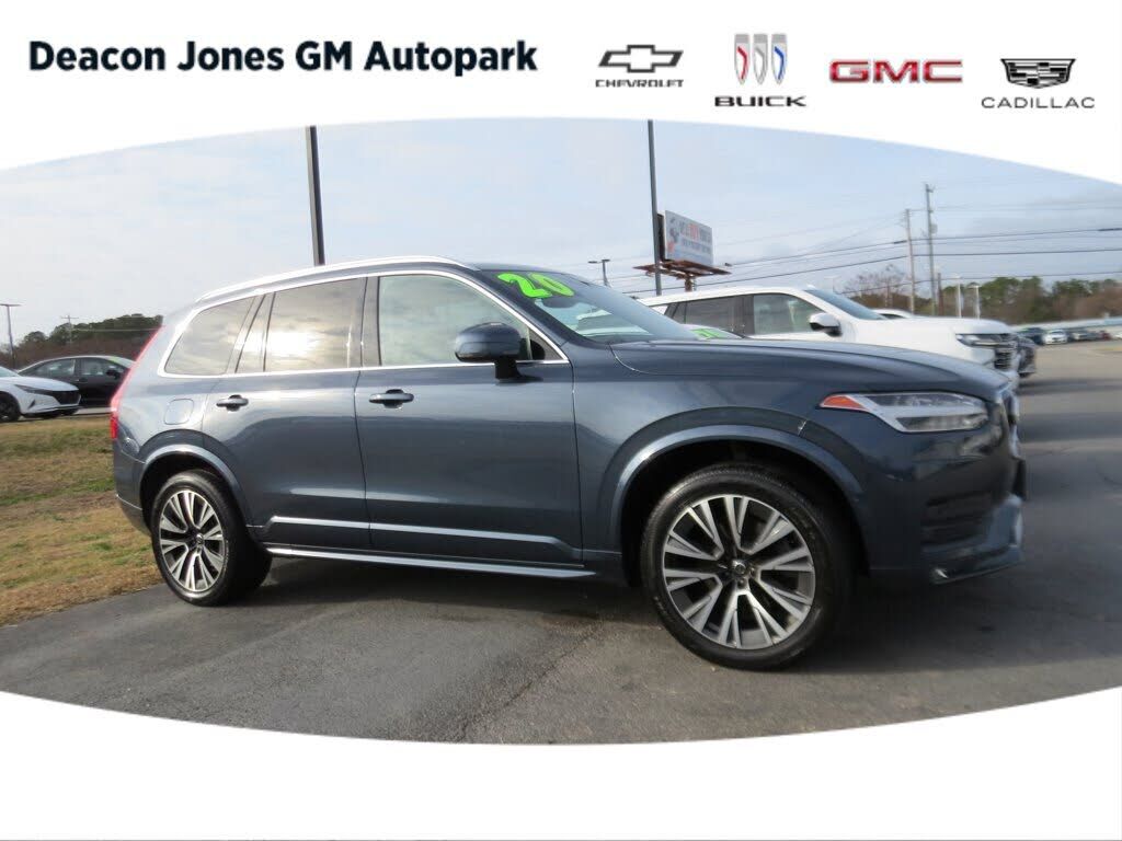 2020 VOLVO XC90