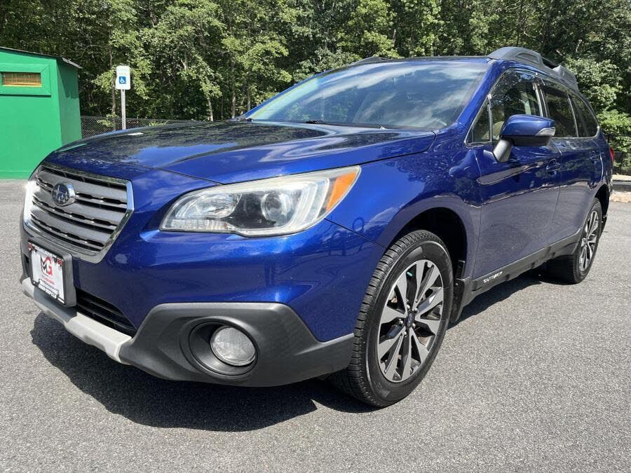 2016 SUBARU Outback